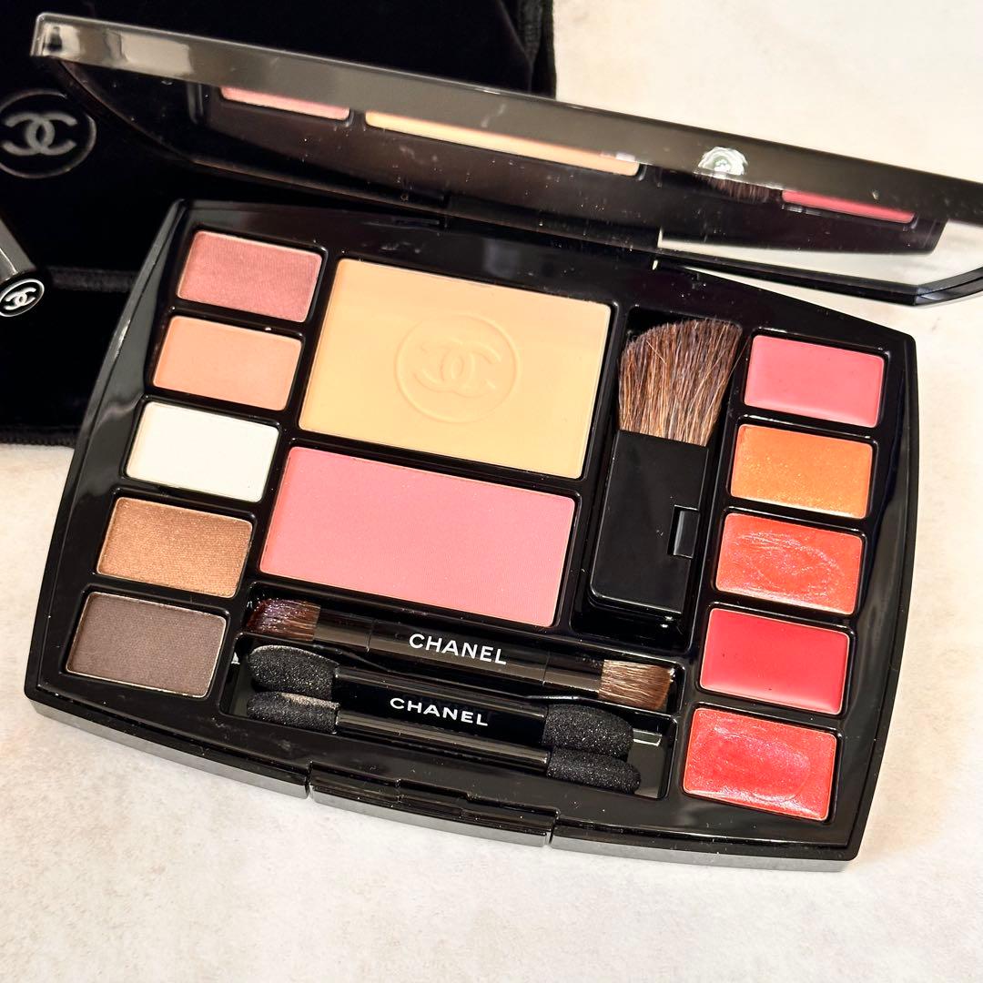 シャネル　ディオール　メイクアップパレット　口紅