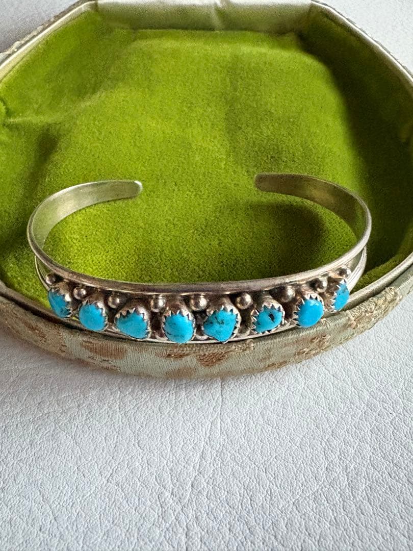ターコイズシルバーバングル・インディアンジュエリー・STERLING