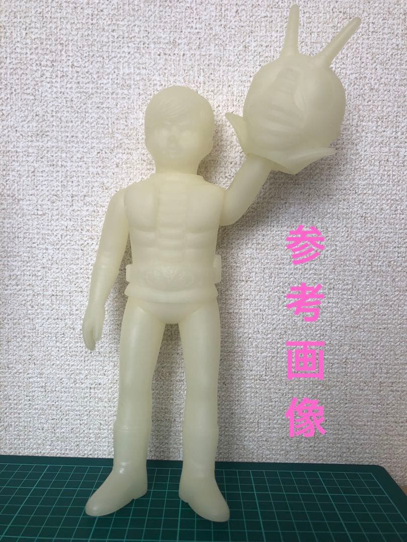 仮面ライダーV3ソフビ★蓄光1体★足裏ポピー　石森プロ　未開封