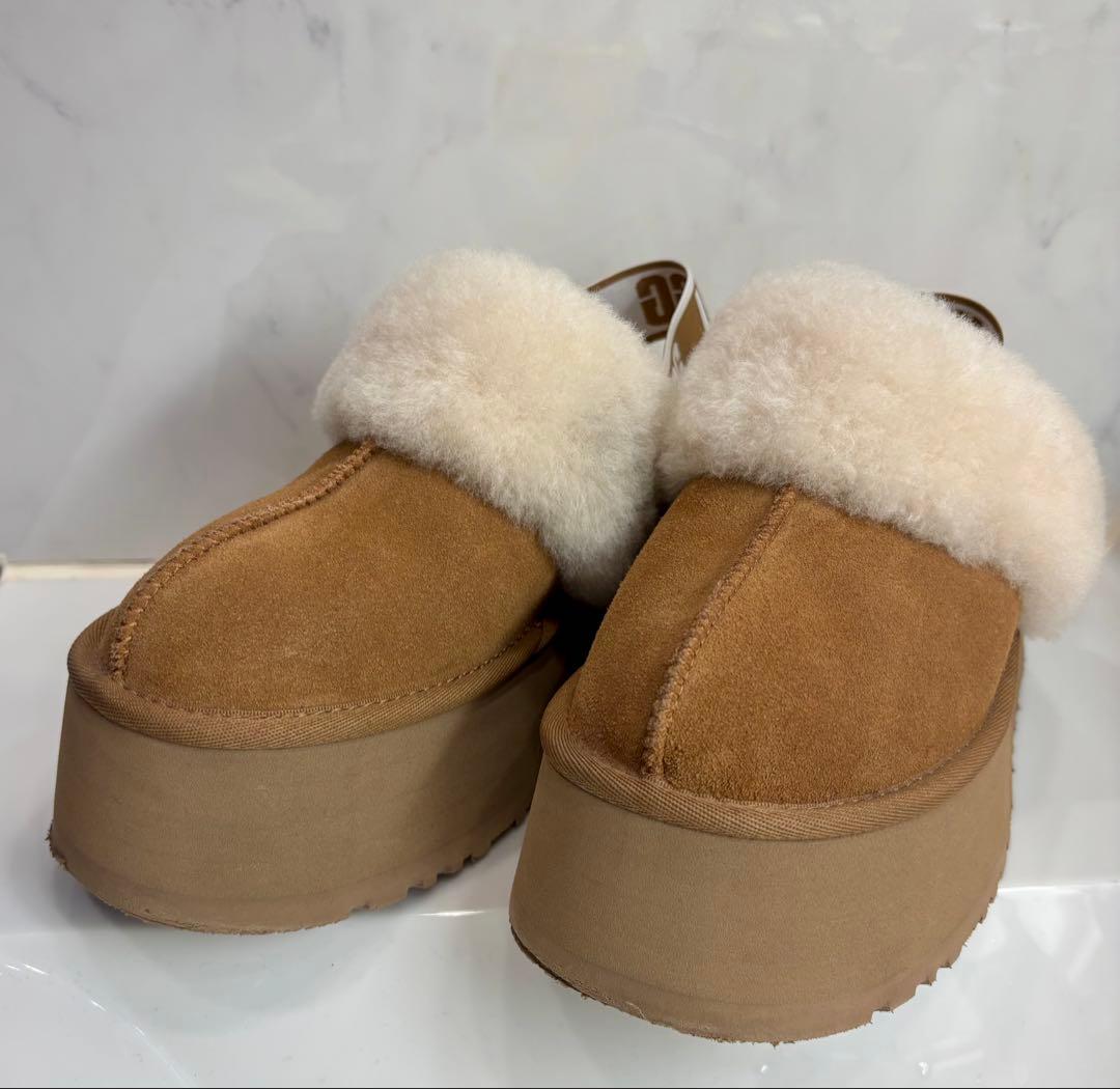 UGGサンダル　ファンケット　プラットフォーム　25cm