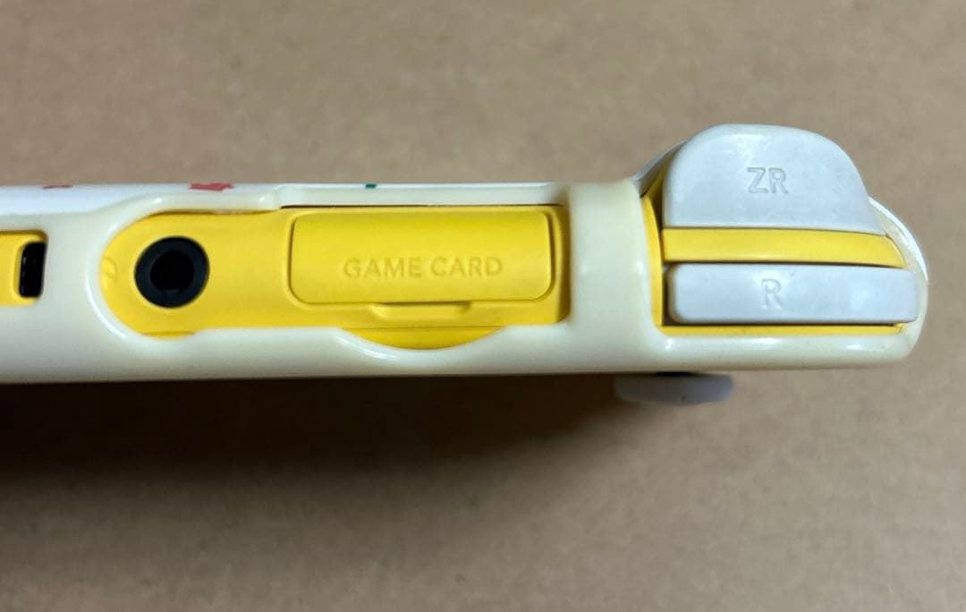 Nintendo Switch Lite イエロー　本体ケース付き