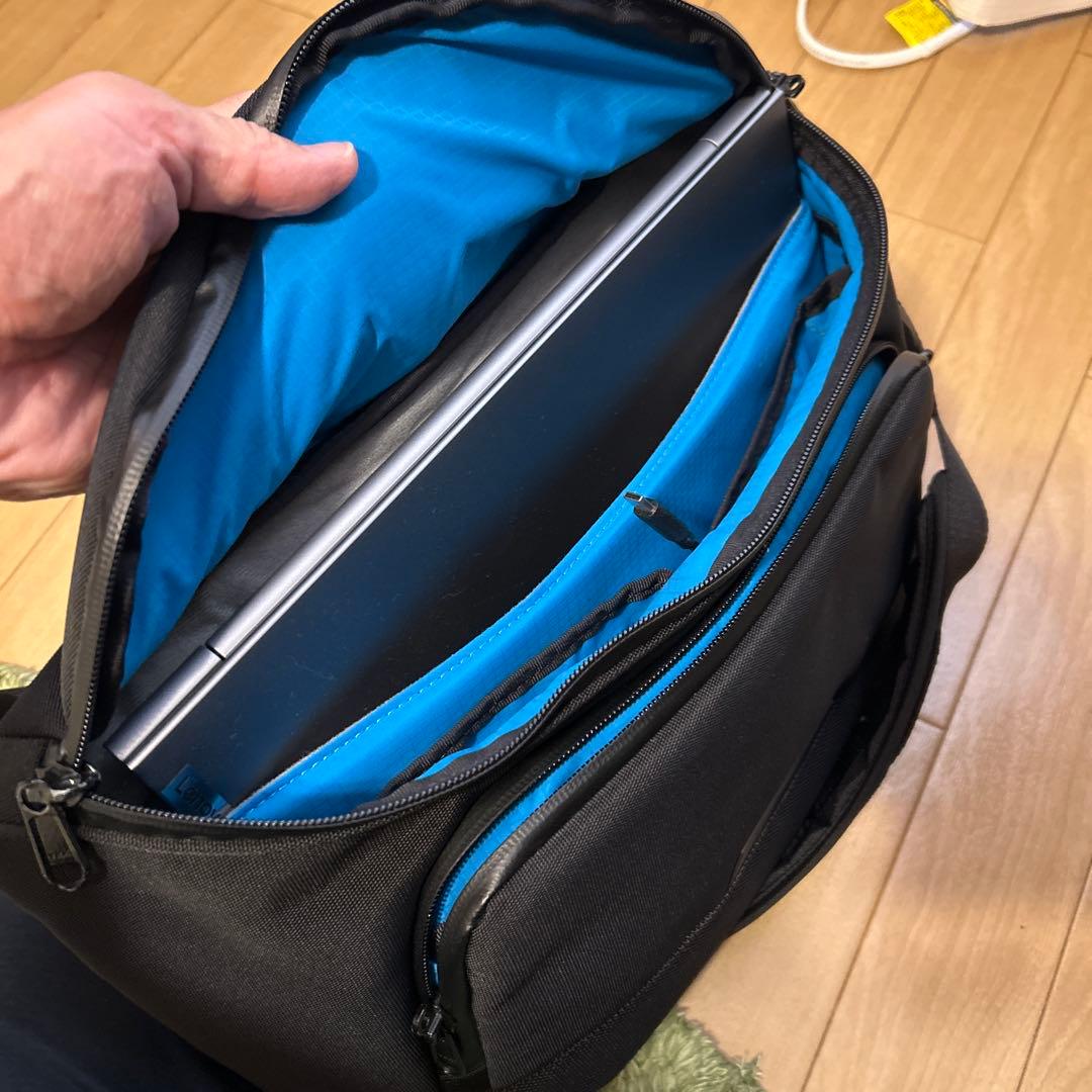 ALPAKA ブラック ショルダーバッグ