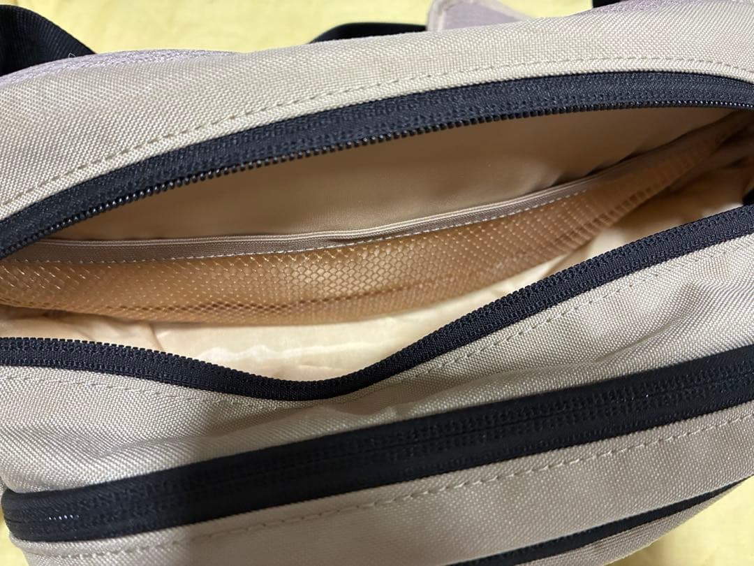 Hugooヒップシート ベージュ