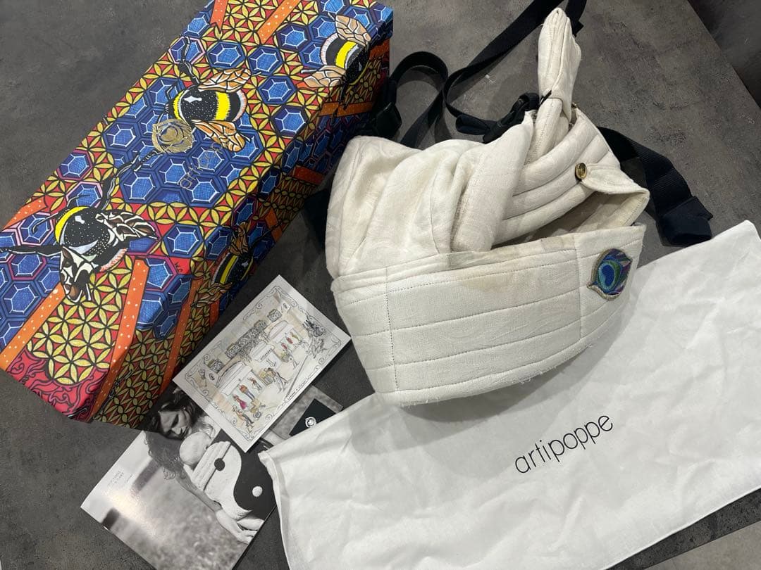 最終値下げ⭐︎アーティポッペ　抱っこ紐　artipoppe ベビー用品　出産準備