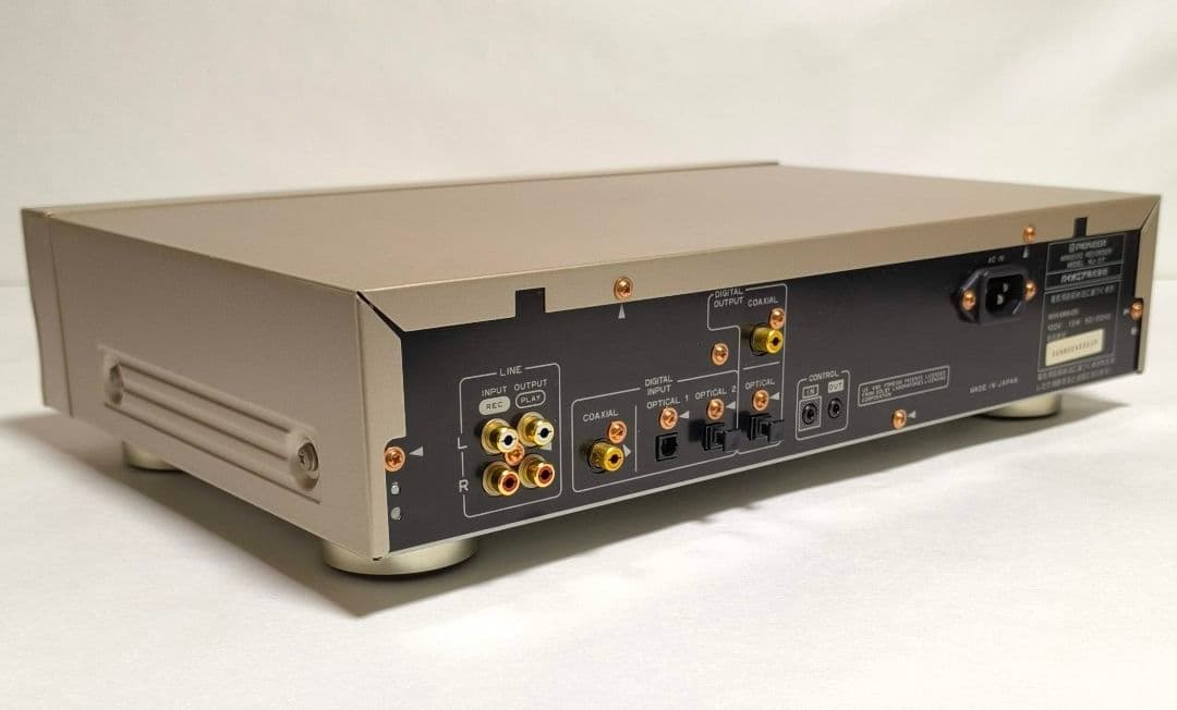 38【送料無料】稀少！美品！動作品！パイオニア★MDレコーダー★MJ-D7