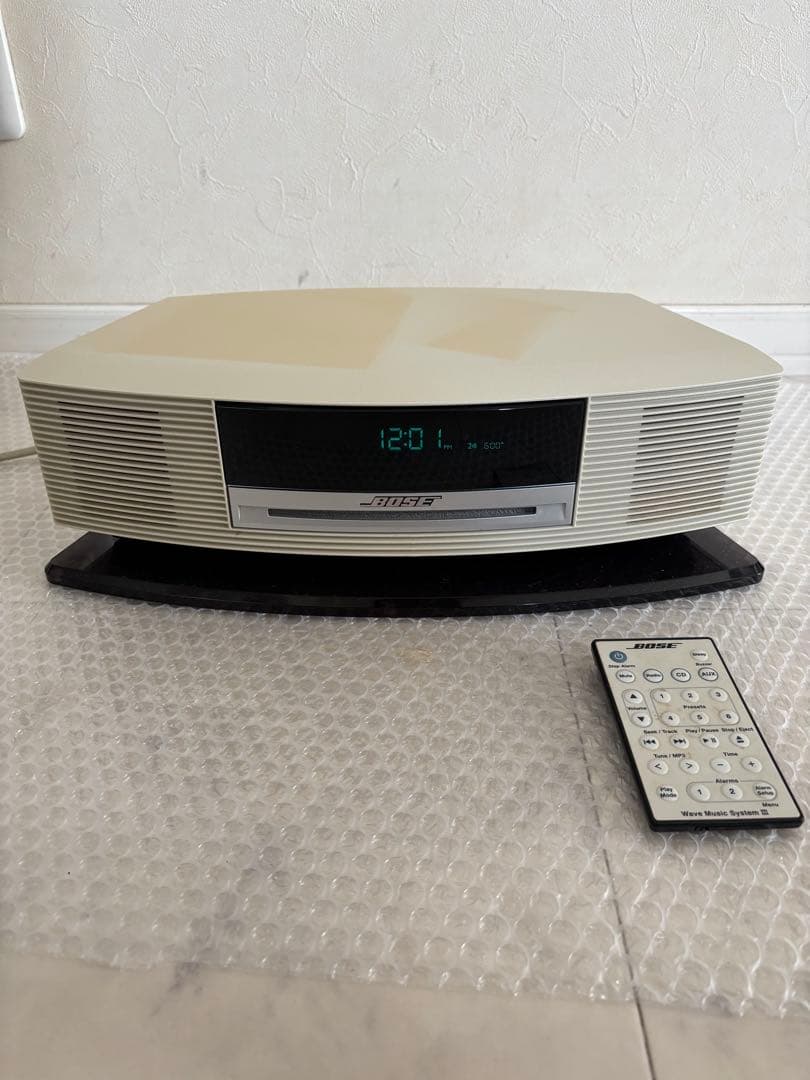 Bose WaveMusicSystemIII 完動品 純正リモコン　台座付き
