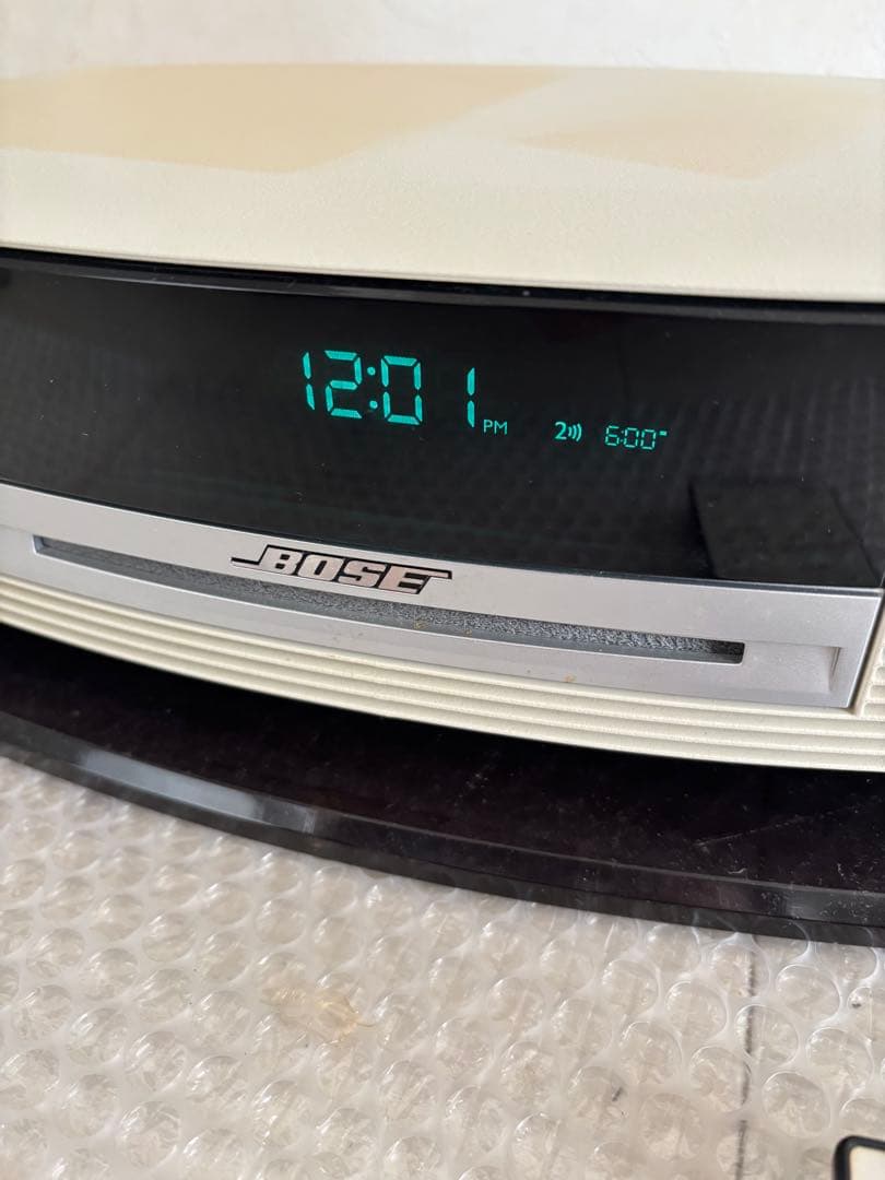 Bose WaveMusicSystemIII 完動品 純正リモコン　台座付き