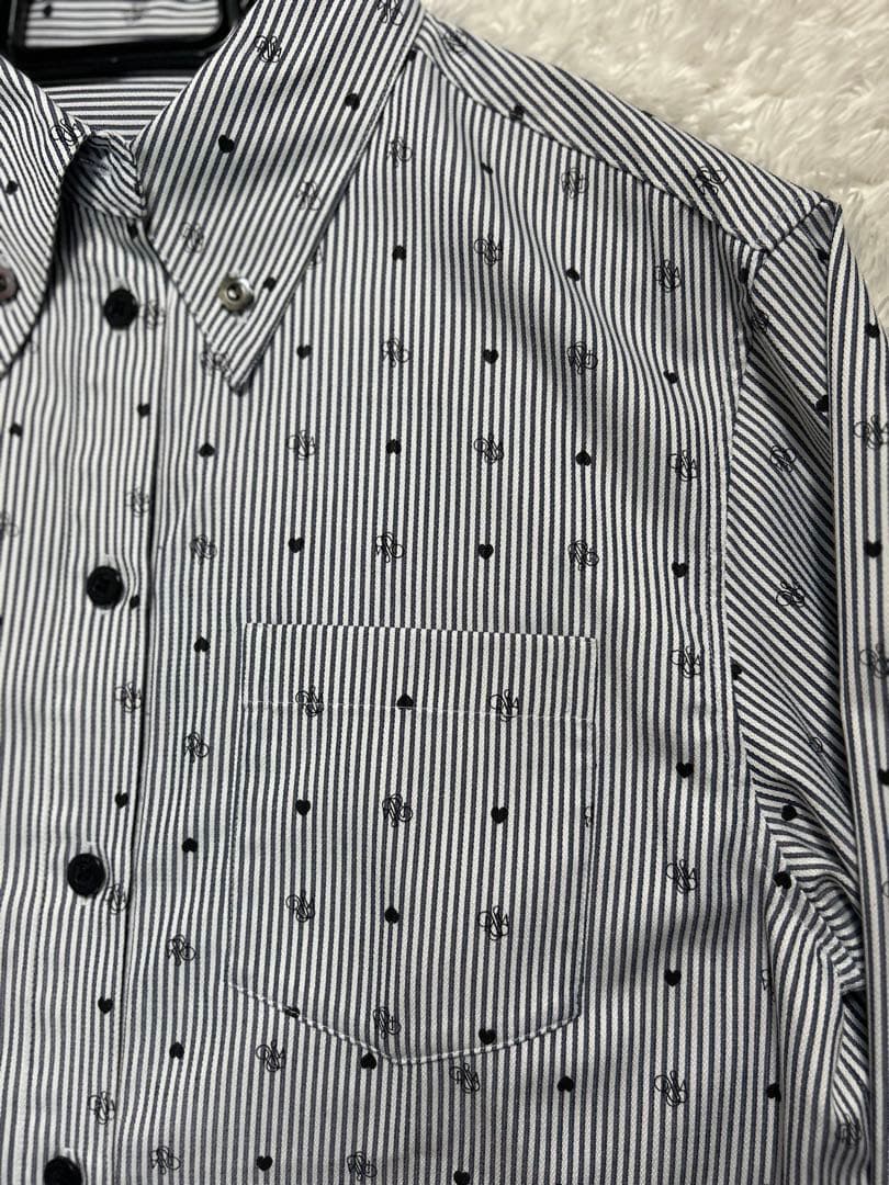 美品 rosymonster ロージーモンスター ハートロゴシャツ ネイビー