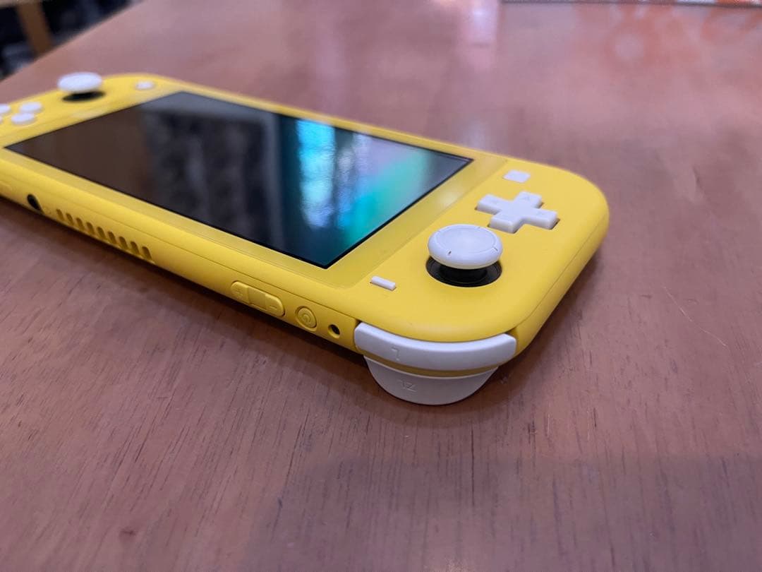 Nintendo Switch Lite イエロー　スイッチライト　本体のみ
