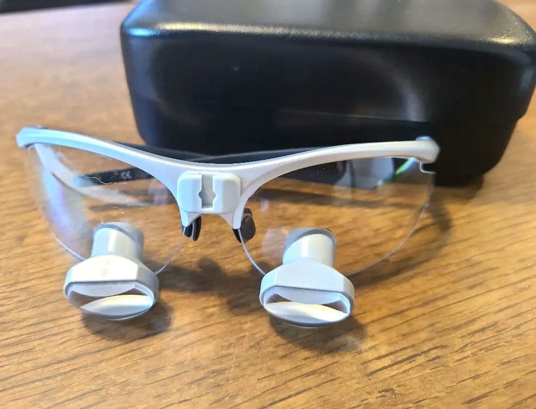 新品未使用 CIクリアビュールーペ3.5倍 ケース付き 歯科医師歯科技工士拡大鏡