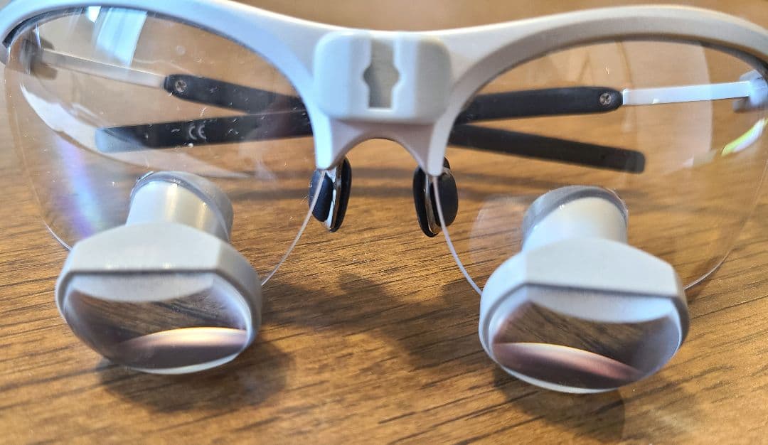 新品未使用 CIクリアビュールーペ3.5倍 ケース付き 歯科医師歯科技工士拡大鏡