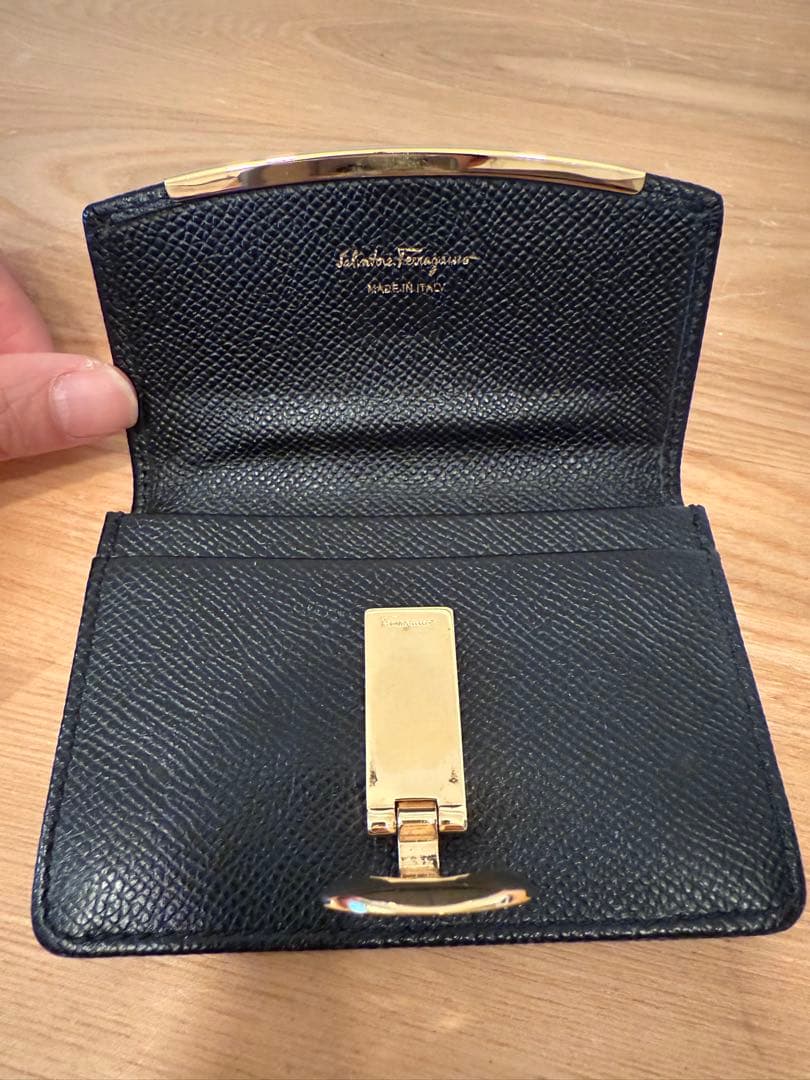 【CADDY'S様】Salvatore Ferragamo 名刺入れ