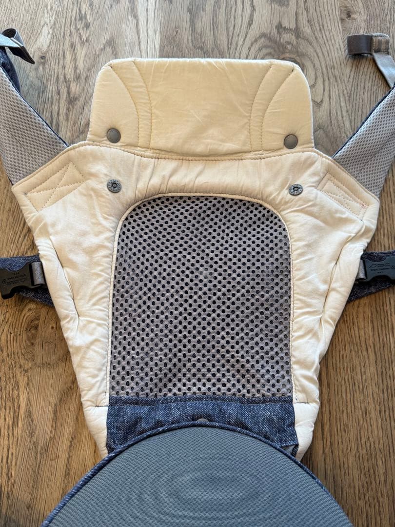 ポグネー　ミキハウス　ヒップシート付き抱っこ紐