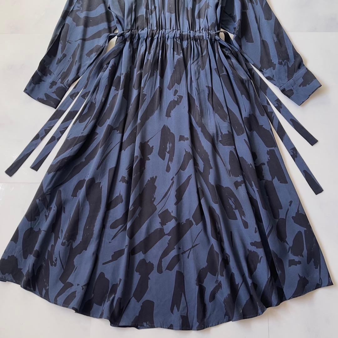 2024✨SACRA アブストラクトペインティング ワンピース ネイビー 38