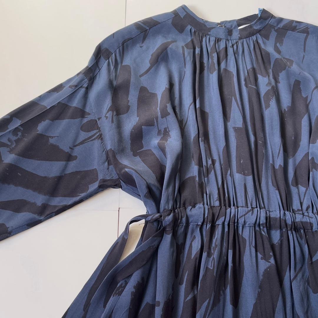 2024✨SACRA アブストラクトペインティング ワンピース ネイビー 38