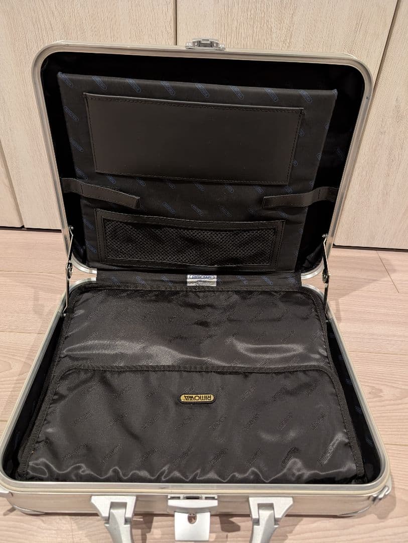 RIMOWA 2way アタッシュケース トパーズ 青ロゴ 廃盤【中古美品】