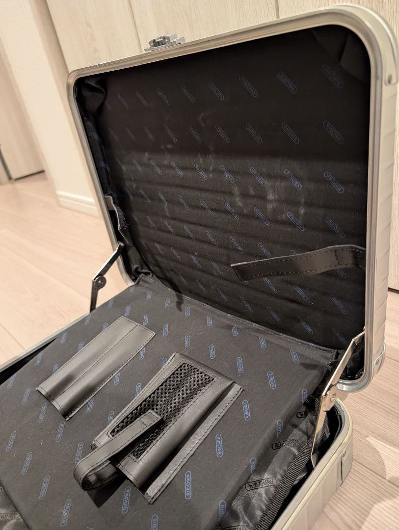 RIMOWA 2way アタッシュケース トパーズ 青ロゴ 廃盤【中古美品】
