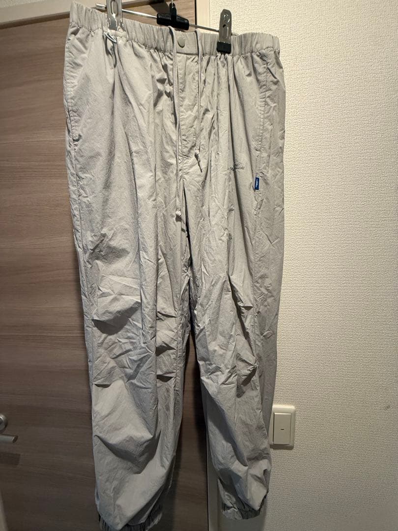 ＜NICE WEATHER＞ナイロン スタンドブルゾンセットアップ　ライトグレー