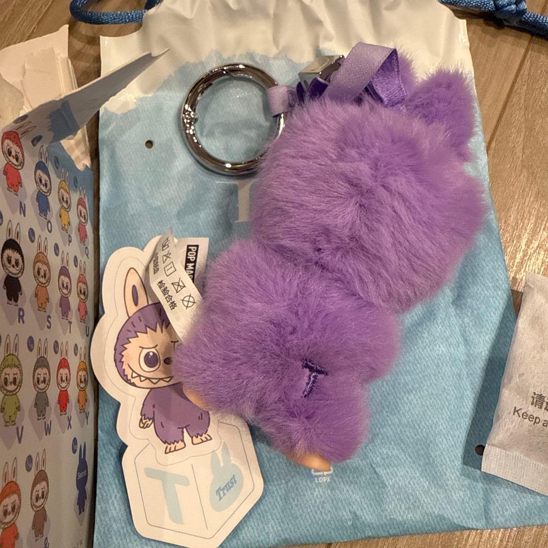 T ラブブ LABUBU PIN FOR LOVE &アルファベットチャーム