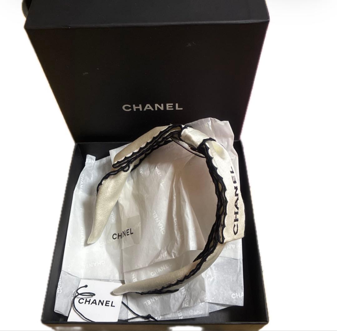 CHANEL シャネル カチューシャ ヘアバンド ホワイト ブラック