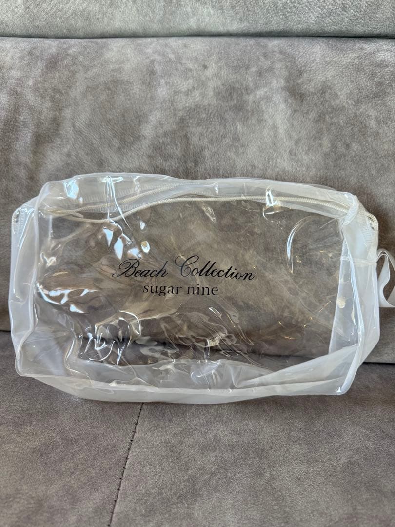 バストオープン＆ジップチェーンビキニ