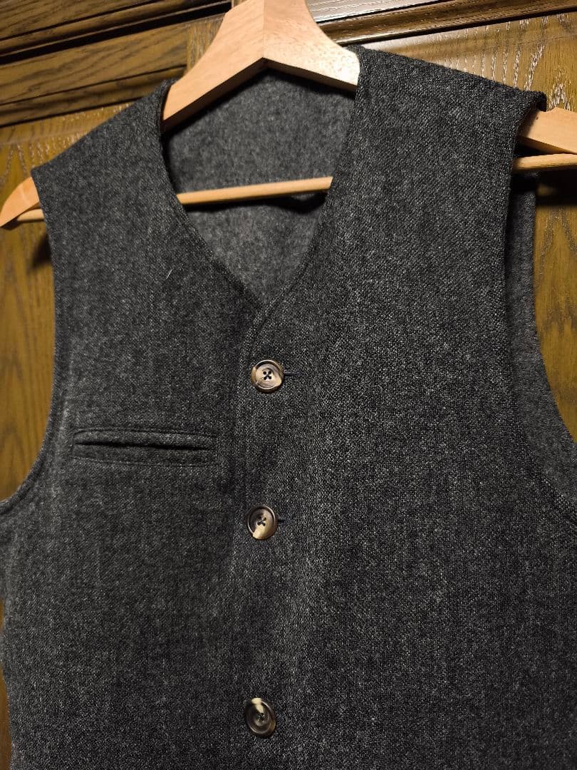 美品　S.E.H KELLY ウールジレベスト　チャコールグレー　サイズS