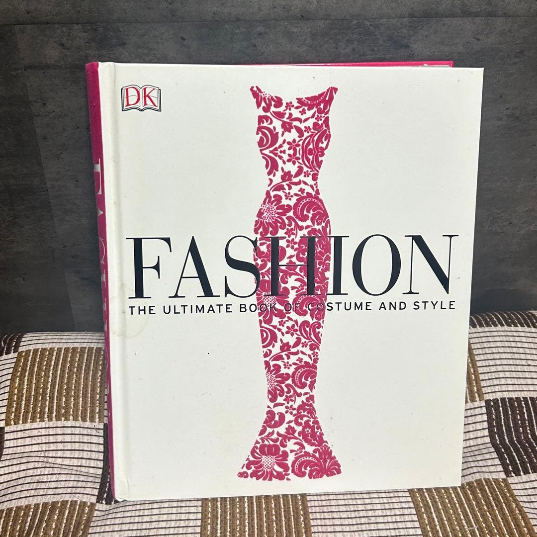 洋書 THE ULTIMATE BOOK OF COSTUME AND STYLE