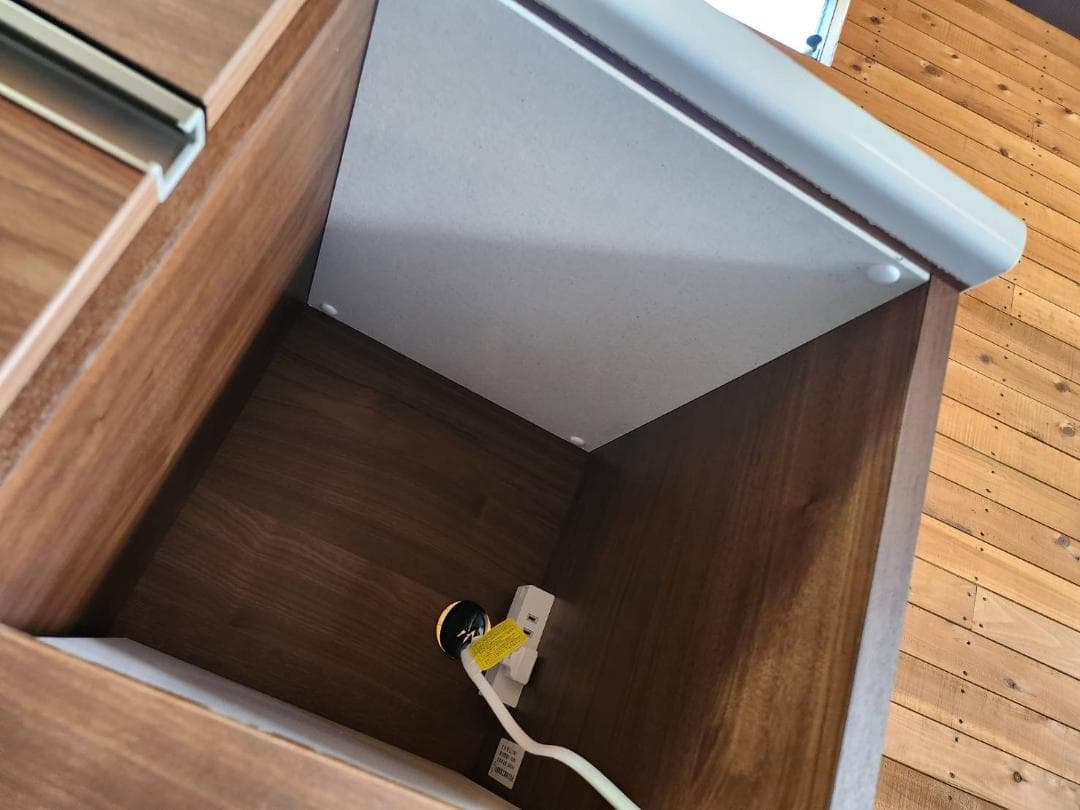 【中古品】古賀家具・食器棚・セイント（９０サイズ）