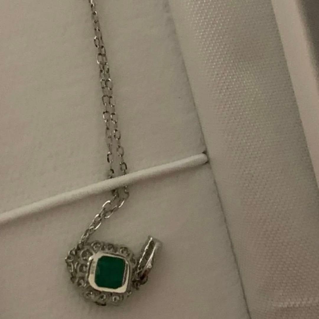 エメラルドネックレスプラチナ