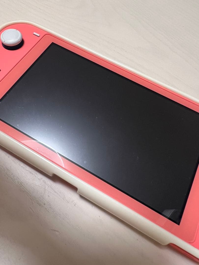 Nintendo Switch Lite 美品 ピンク ピカチュウケース付き