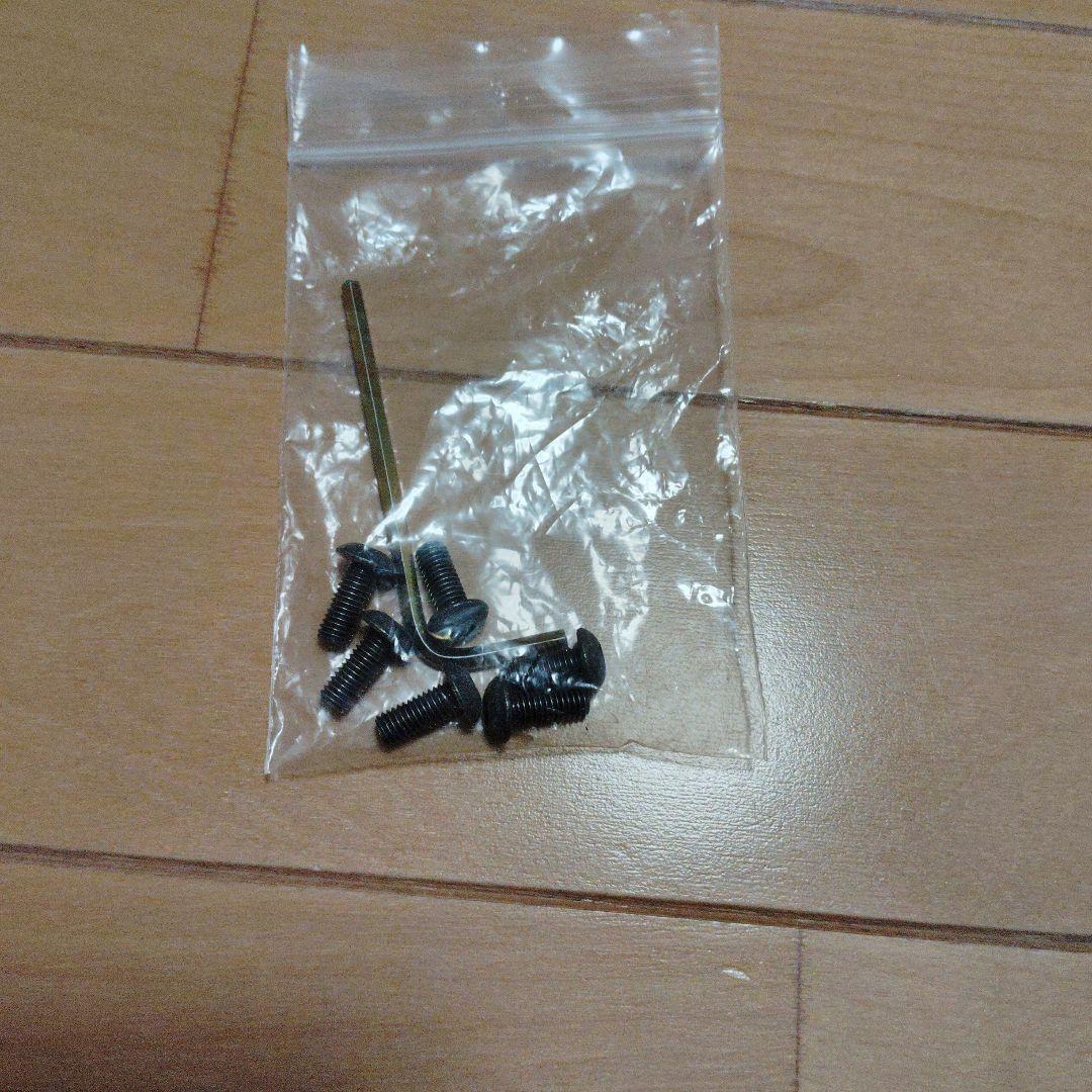 モモステアリング　チューナー　T-13 32　ブラック