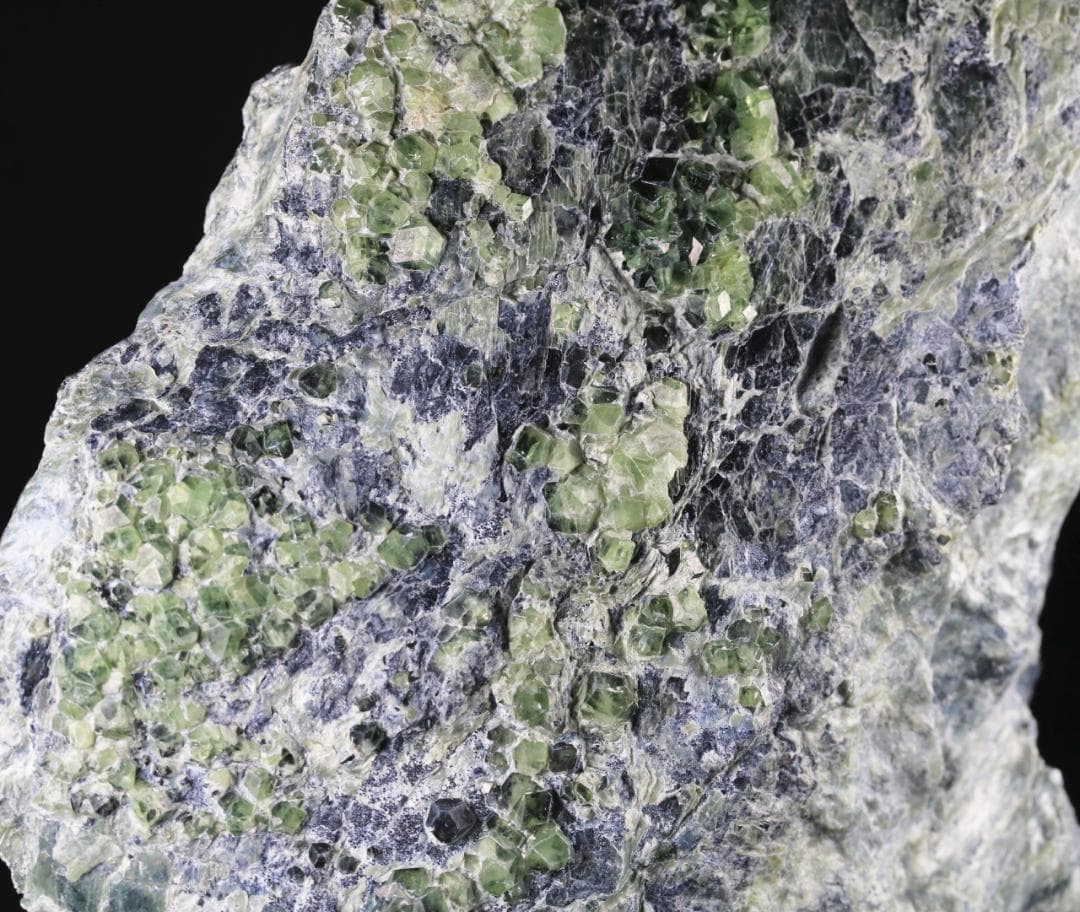 大型標本 デマントイドガーネット 【10】/ パキスタン産 / 鉱物標本 原石