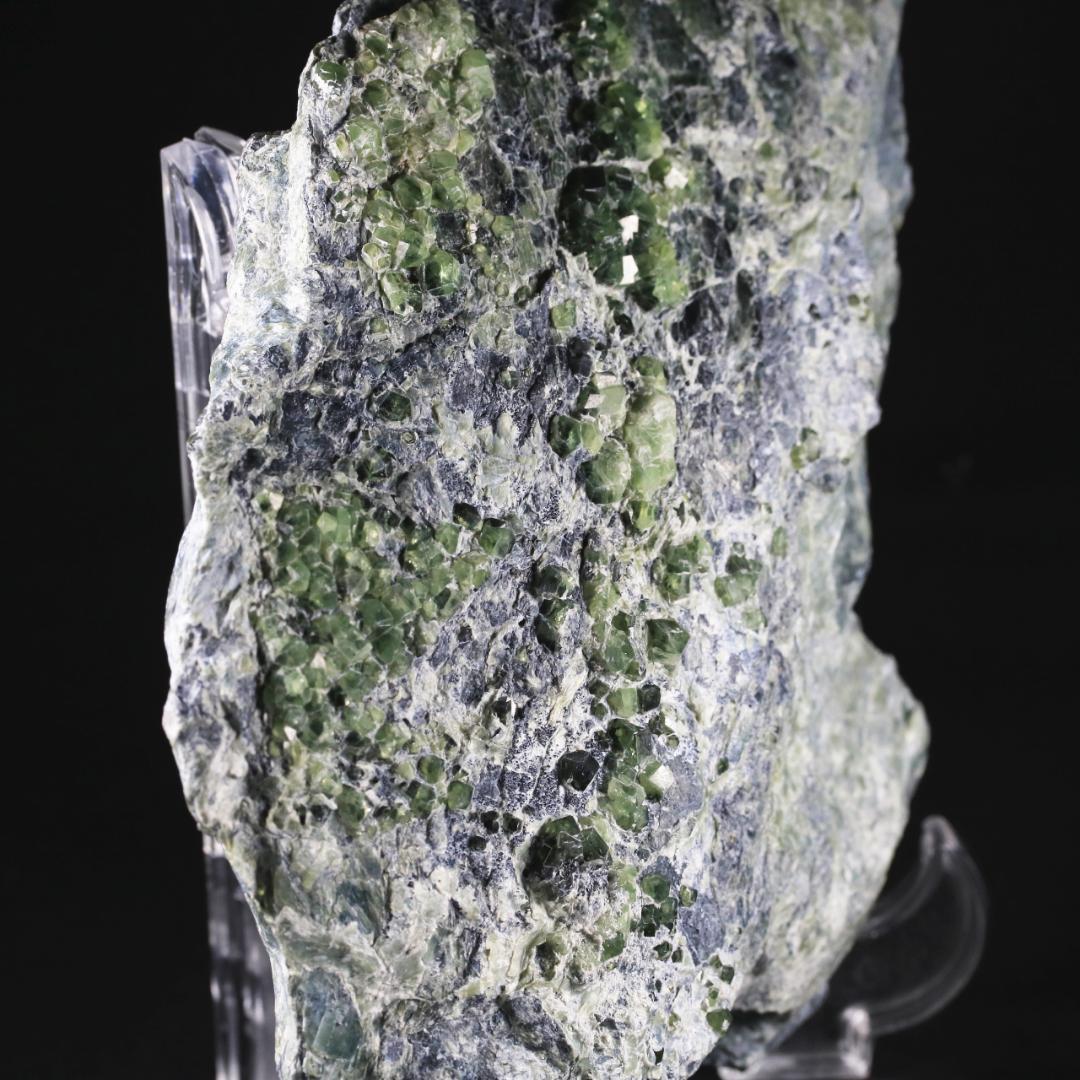 大型標本 デマントイドガーネット 【10】/ パキスタン産 / 鉱物標本 原石