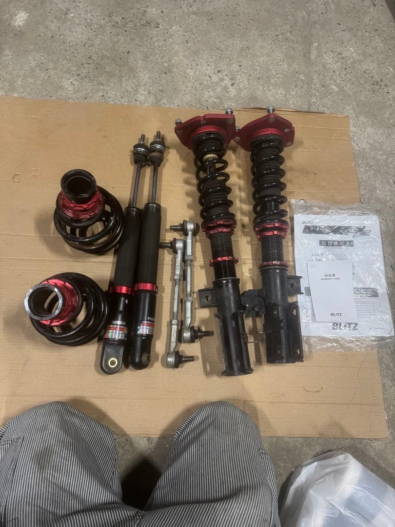 C25/C26/C27 セレナ　BLITZ車高調