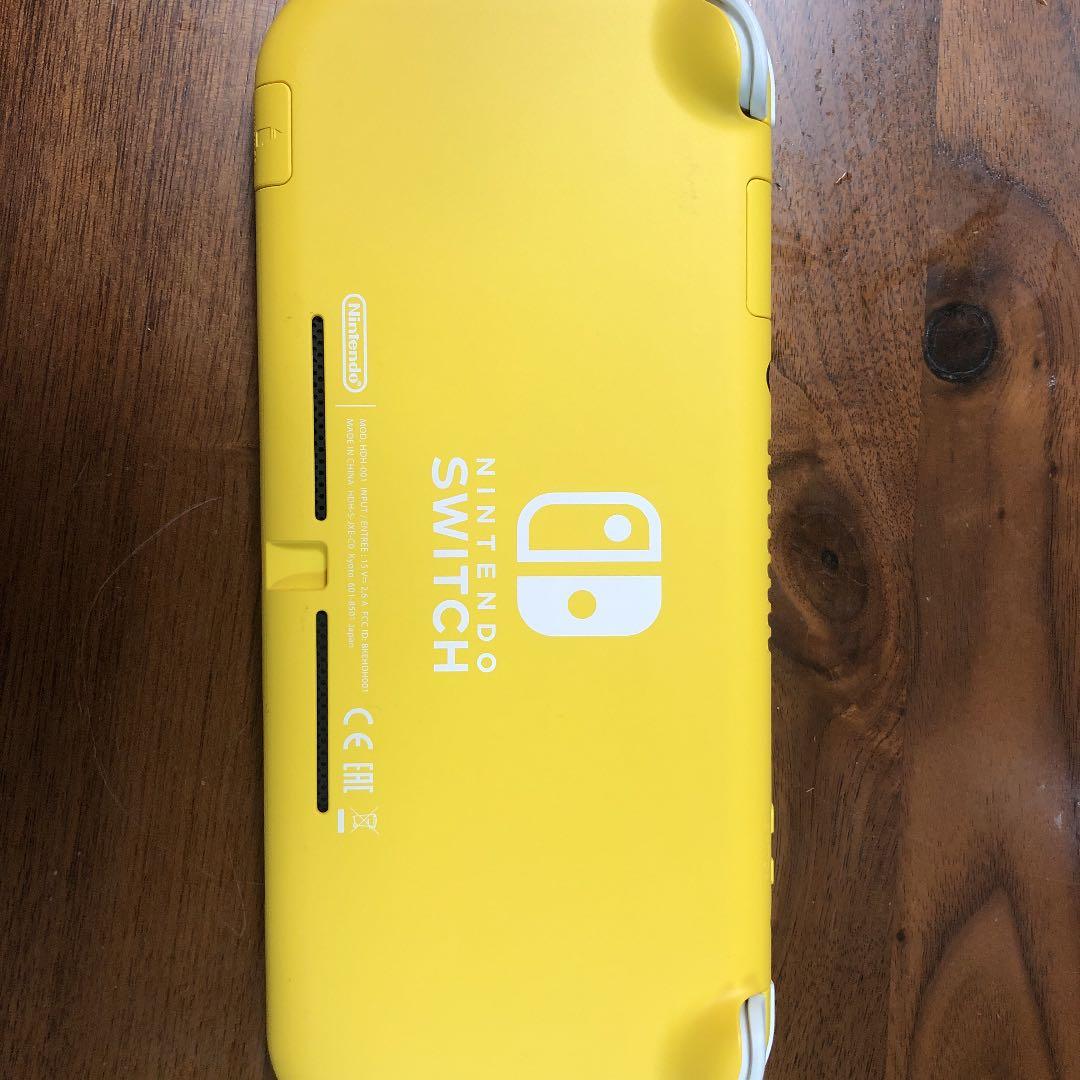 【最終大幅値下げ】NINTENDO Switch カラーイエロー　中古