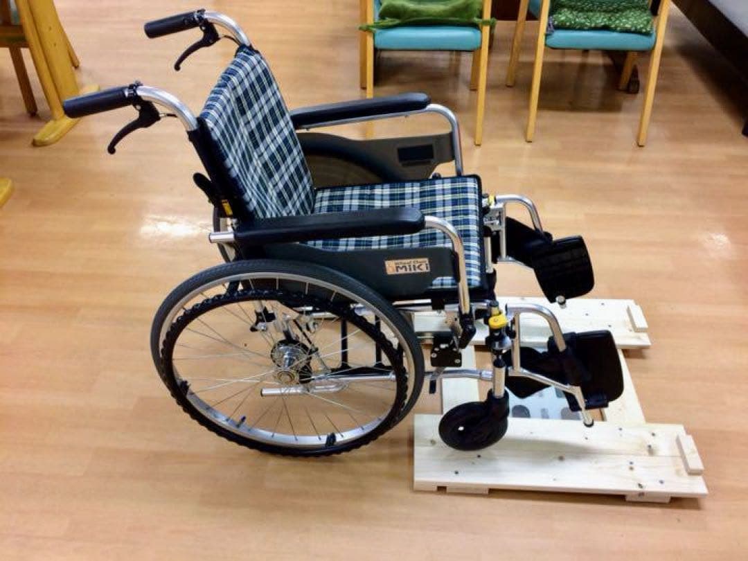 介護、グループホーム必見 車椅子用体重計　 送料無料