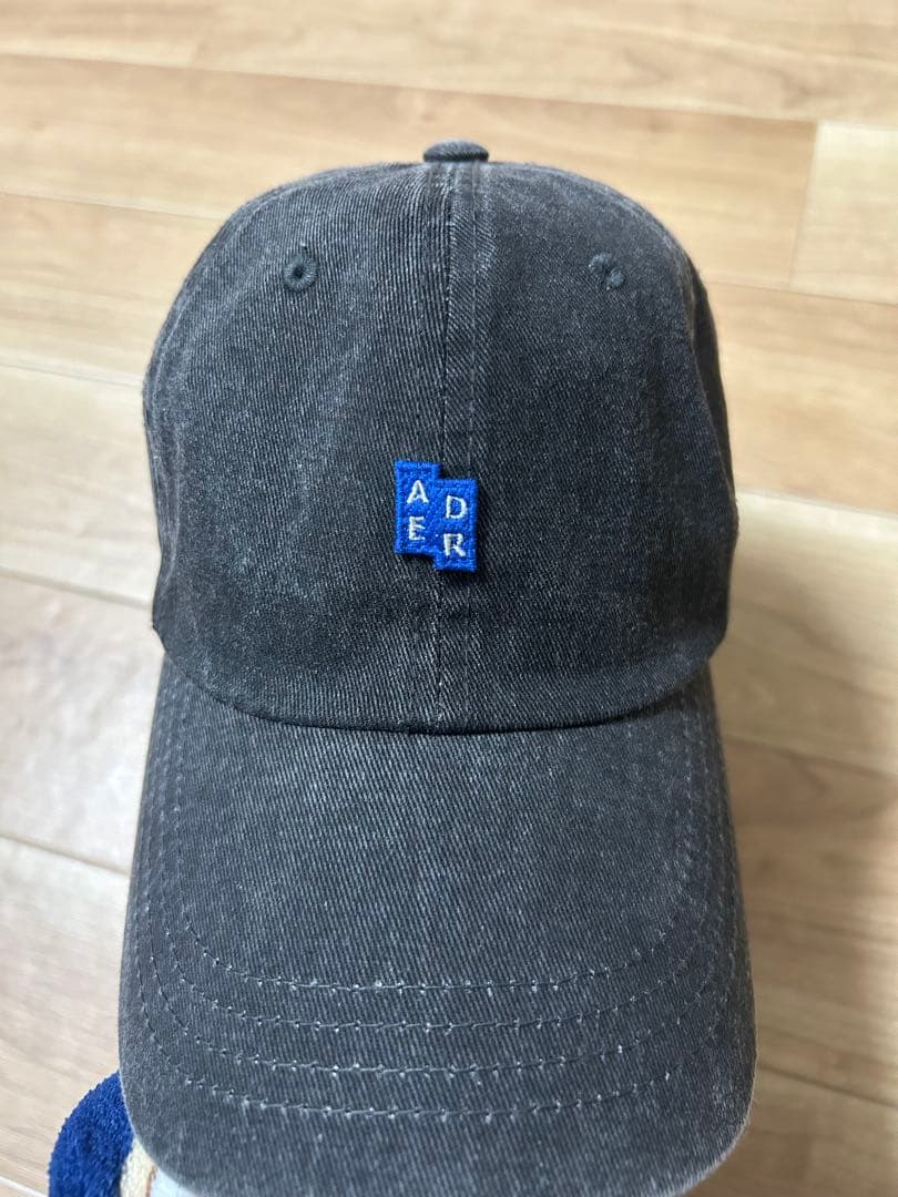 ADER ダークグレー キャップ