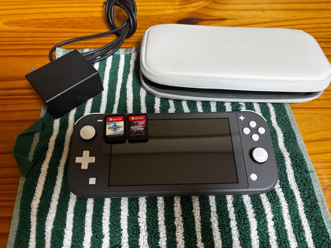 Nintendo Switch Light グレー本体　おまけ付き