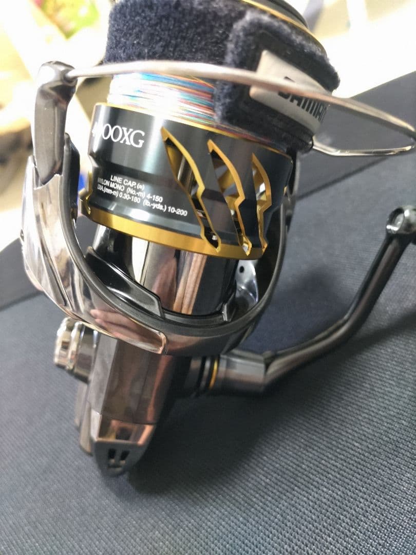 ＧＷまで出品。 美品！ 20ツインパワー4000XG C5000XGスプール付き