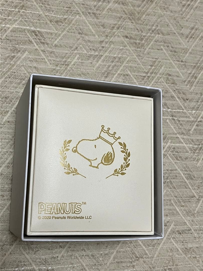 スヌーピー ハッピーアニバーサリーダイヤモンド入りオフィシャルウォッチ