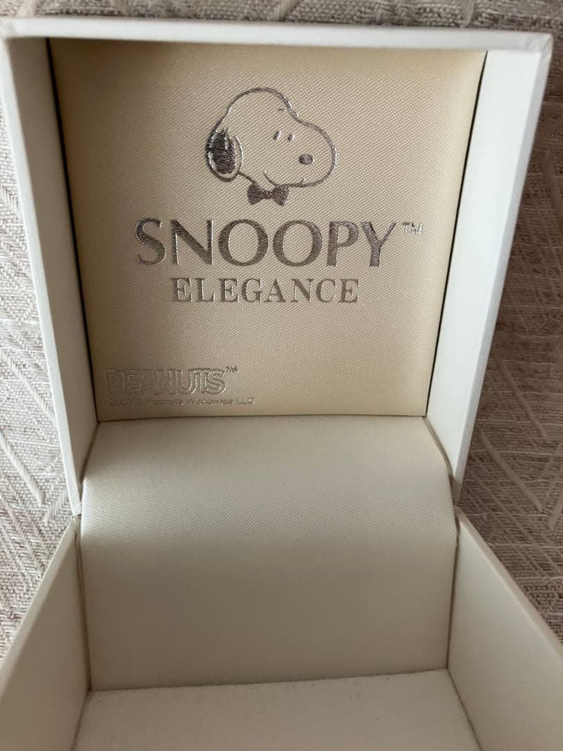 スヌーピー ハッピーアニバーサリーダイヤモンド入りオフィシャルウォッチ