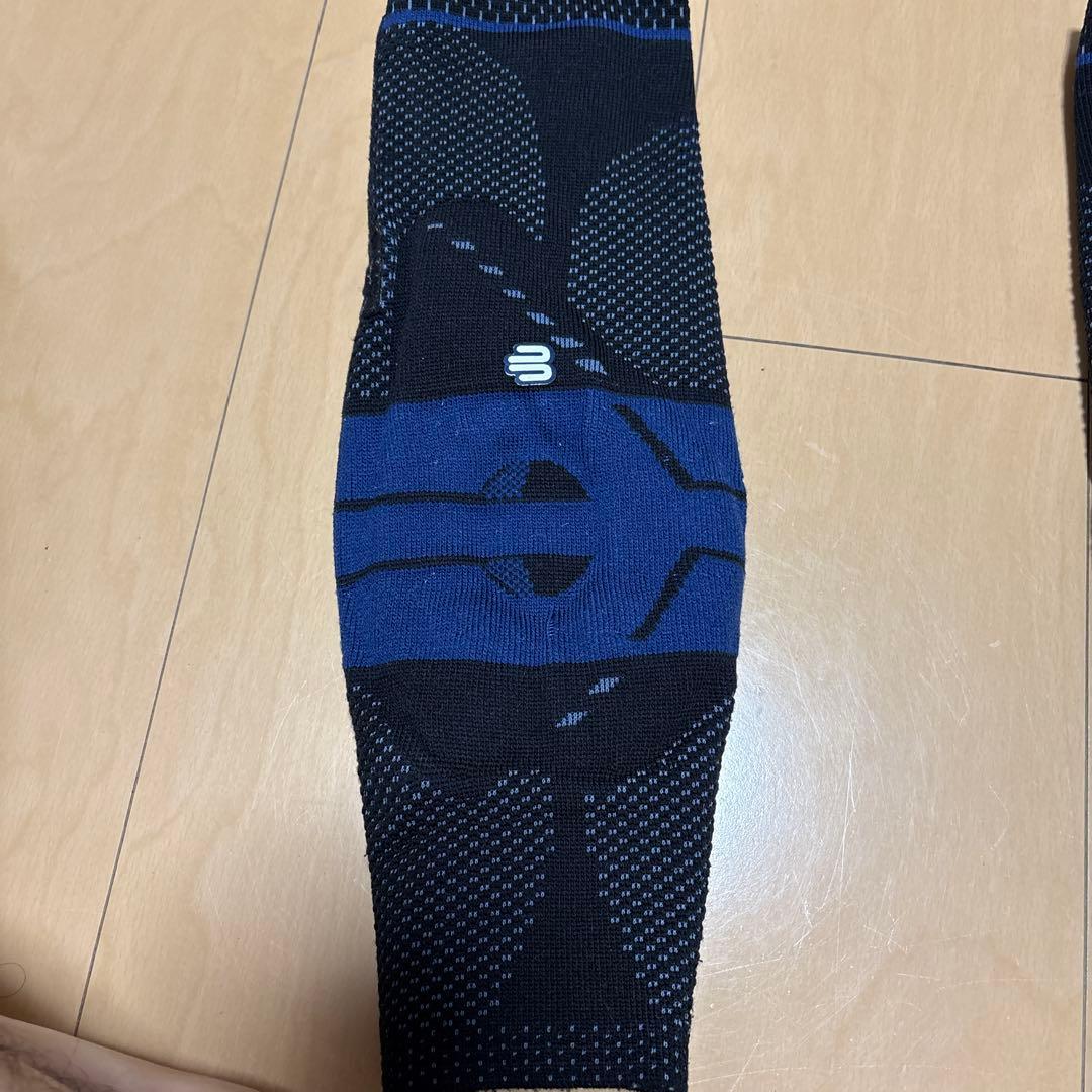 Bauerfeind GenuTrain P3 サポーター Size 3 左用