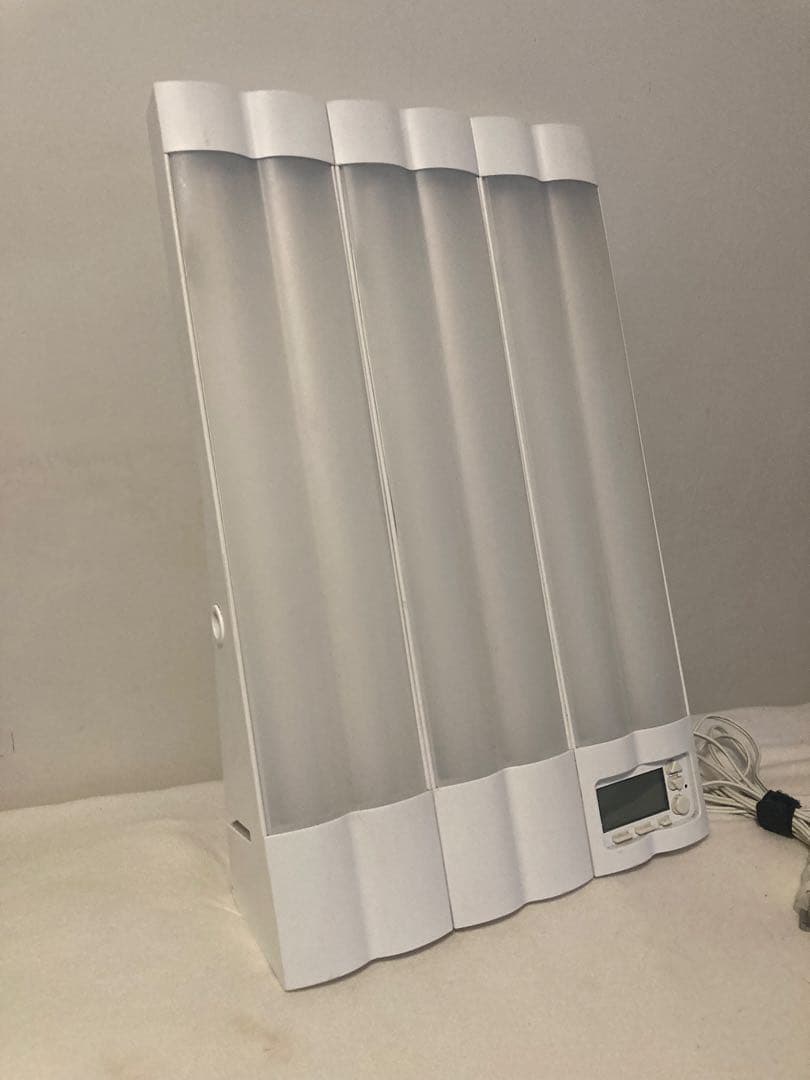 ブライトライトＭＥ　睡眠改善装置　セロトニン発生