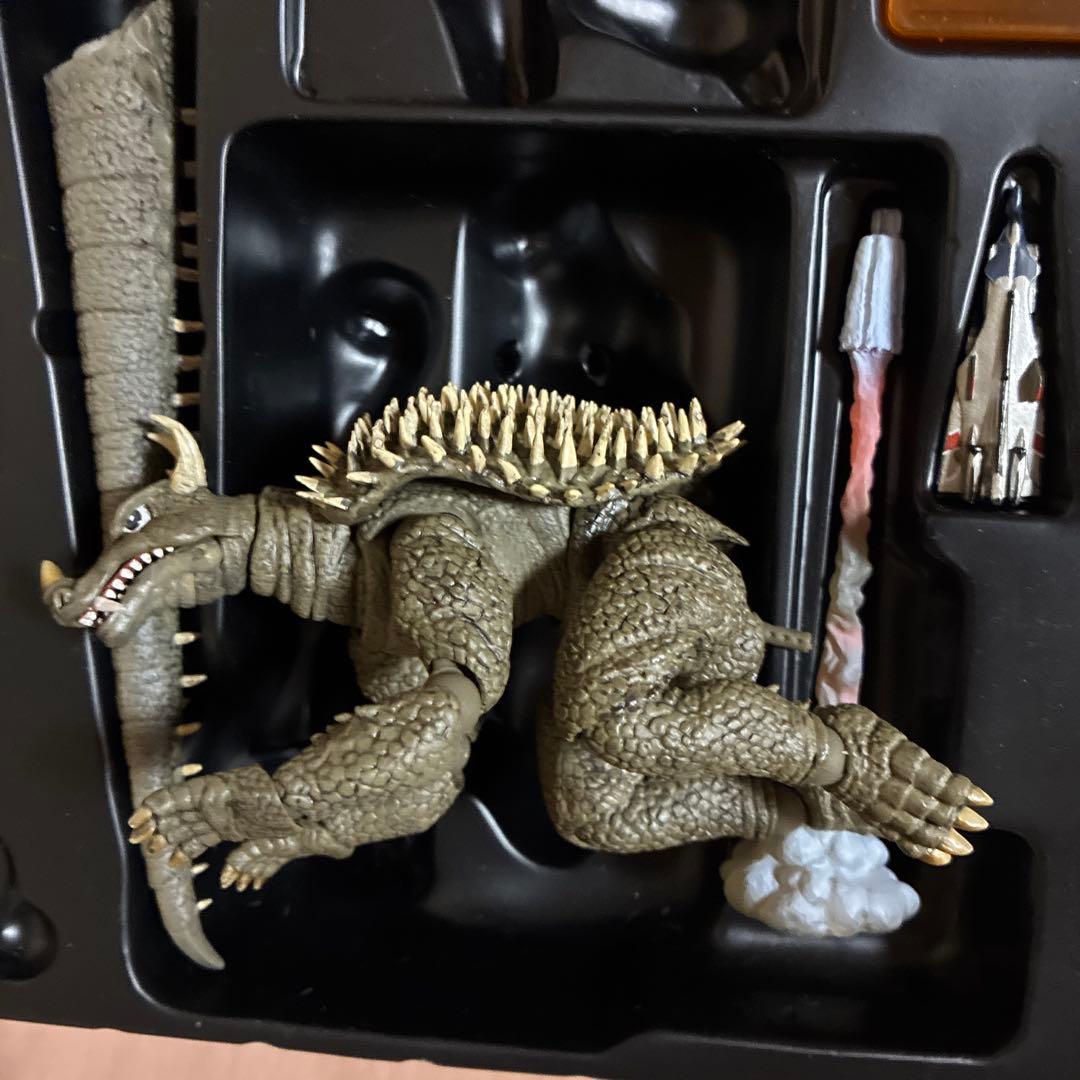 ⭐️希少⭐️特撮リボルテック　アンギラス　フィギュア　海洋堂