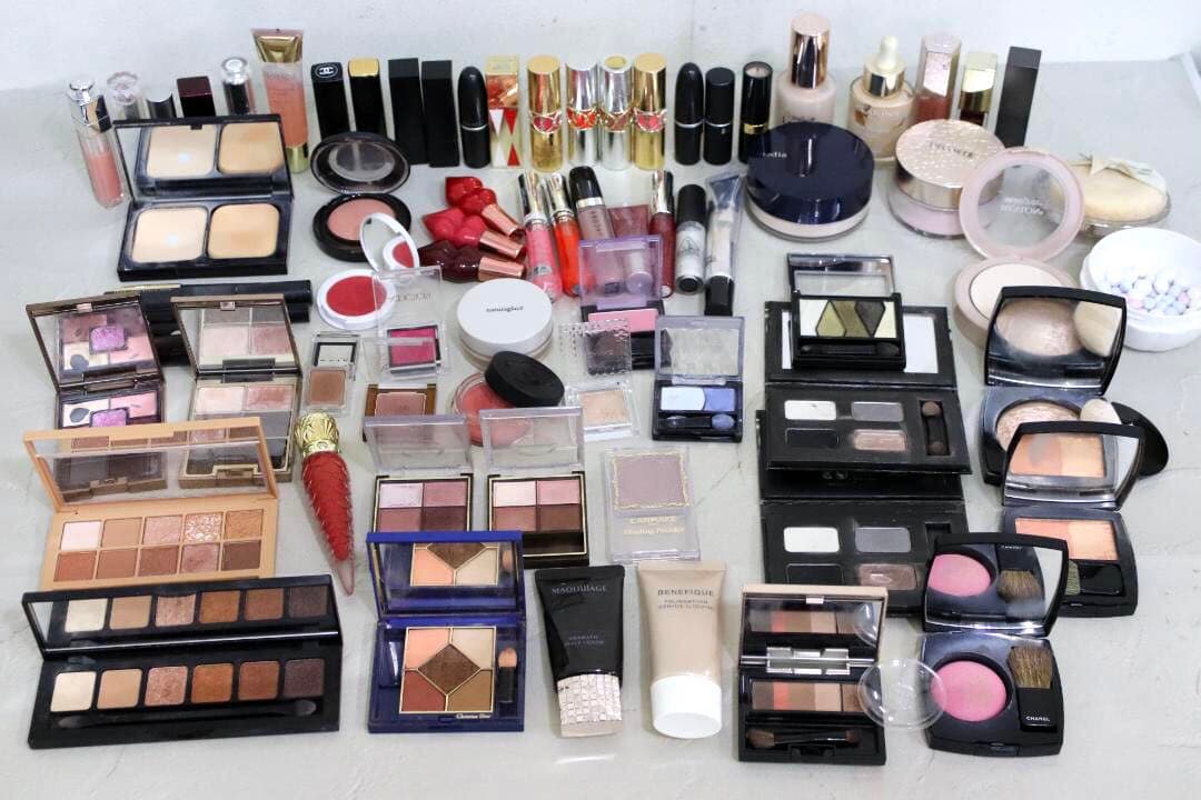 大量 デパコス プチプラ 化粧品 まとめ シャネル イヴサンローラン ディオール