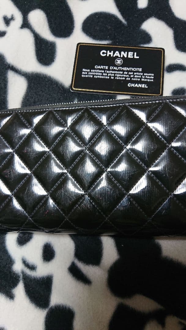 CHANEL ブラック キルティング 長財布パテントレザー
