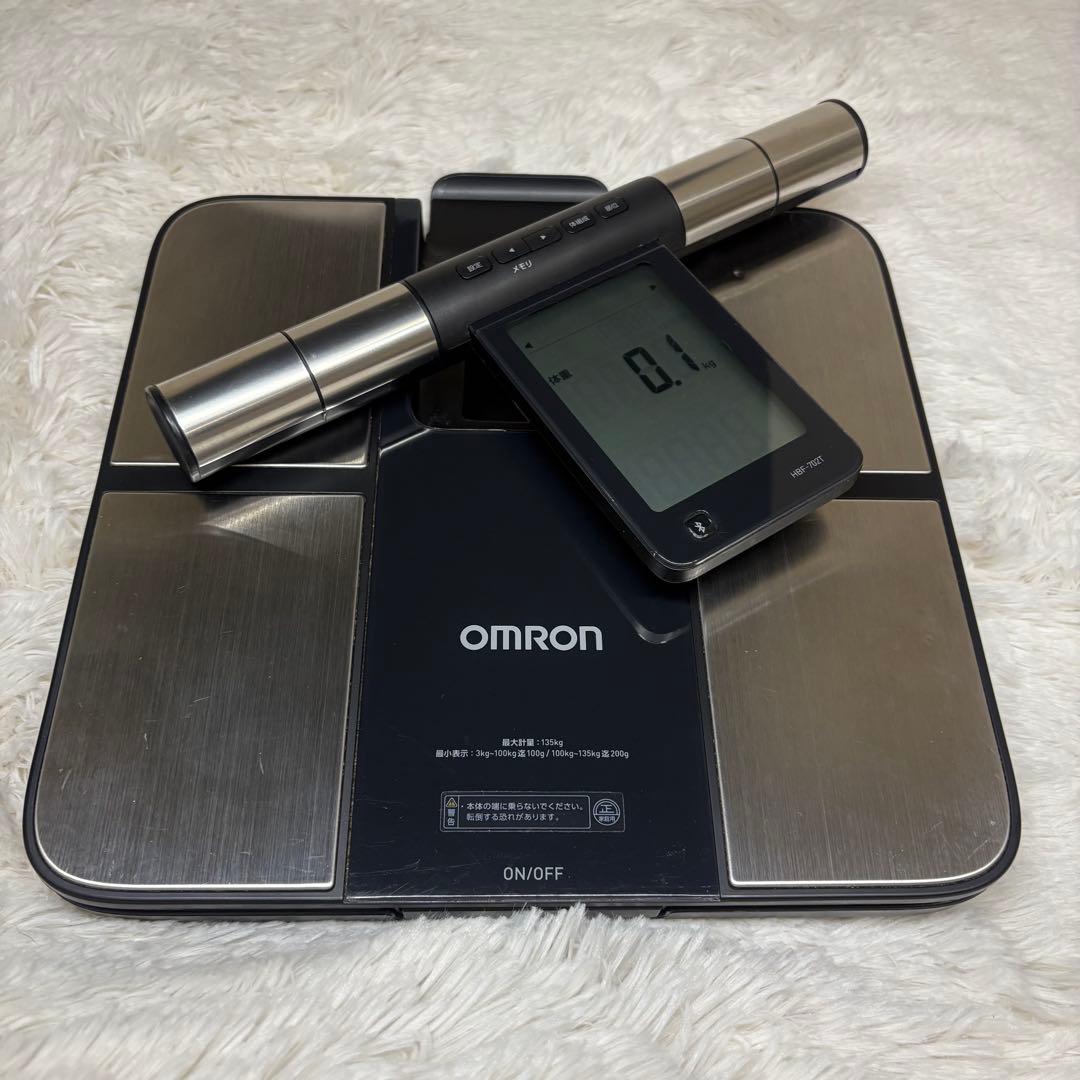 OMRON オムロン 体重体組成計 HBF-702T カラダスキャン　体重計