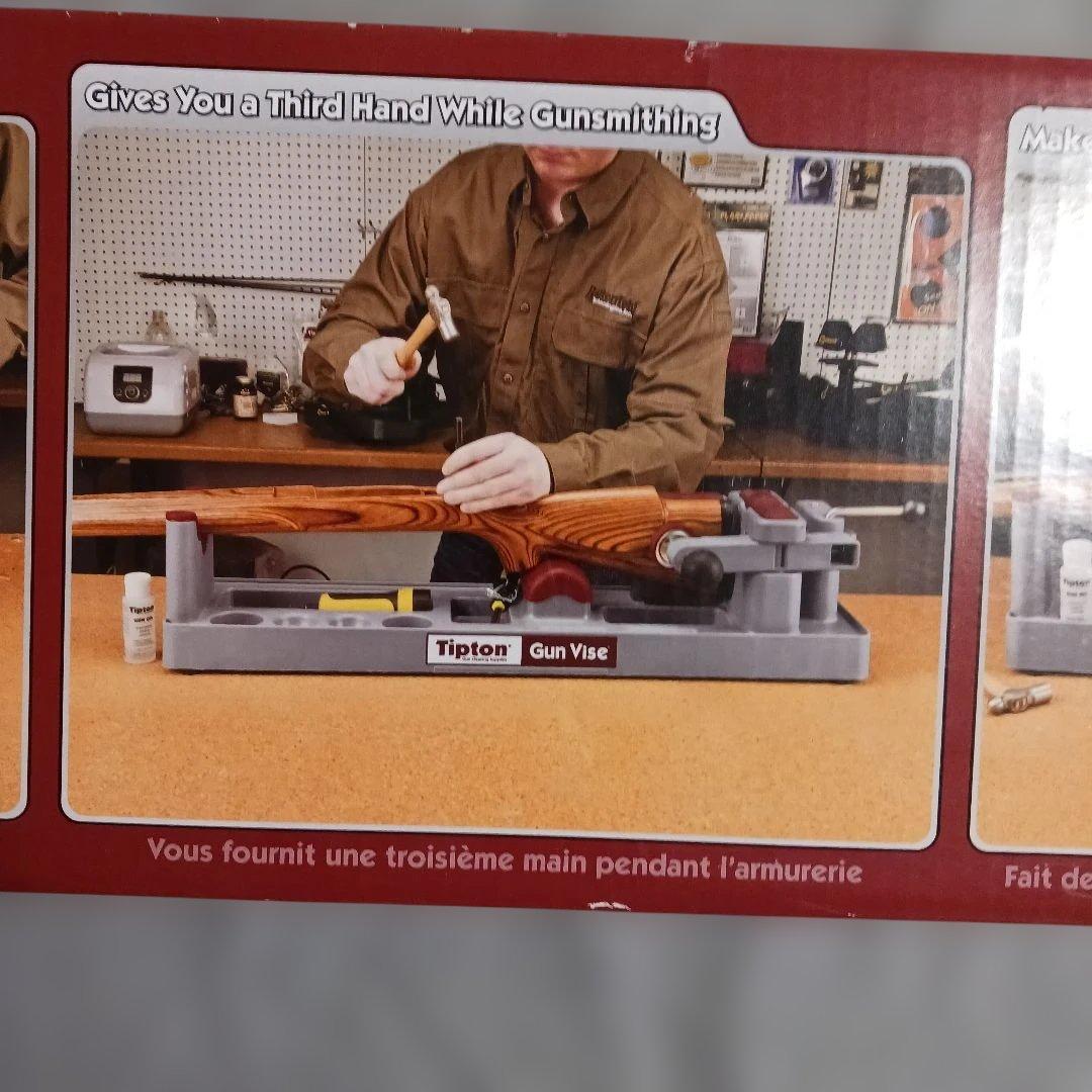 Tipton Gun Vise　銃手入れ台