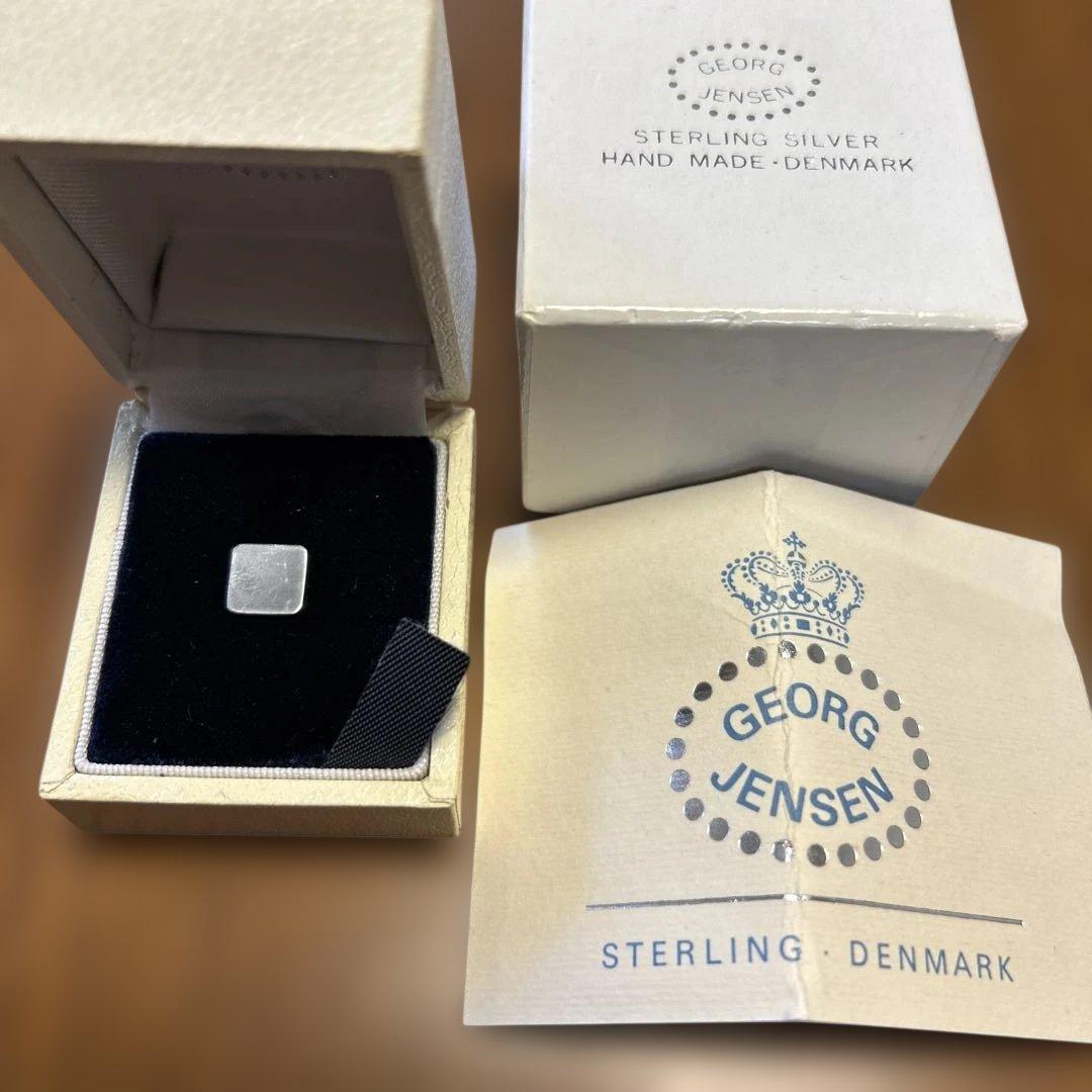   ピンブローチ　シルバー