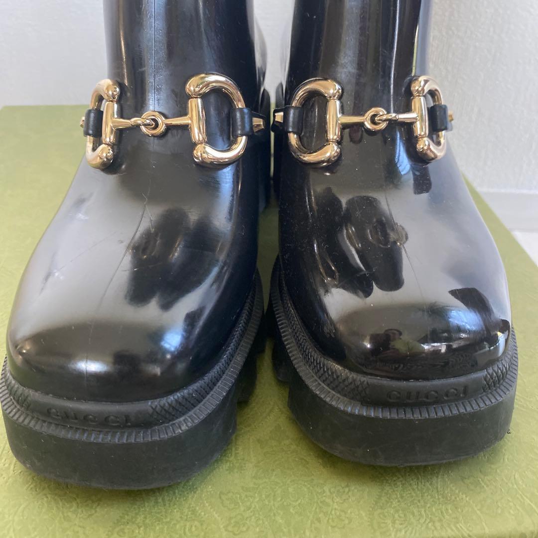 GUCCI ブラック ラバー ショートブーツ